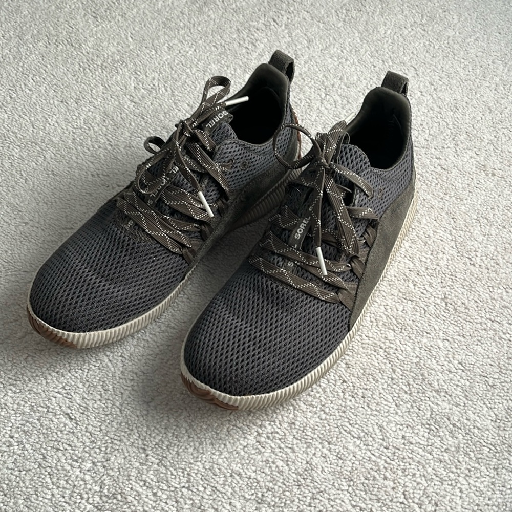 Women’s Sorel Green Casual Sneaker Size 9